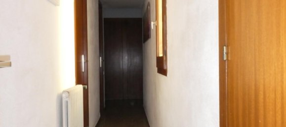 4 bedrooms Apartment in Horta-Guinardo, Spain No. 188934 6
