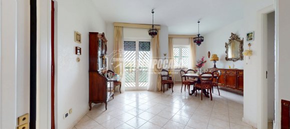 2 chambres Appartement à Bari, Italy No. 156282 19