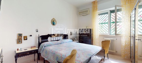 2 chambres Appartement à Bari, Italy No. 156282 3