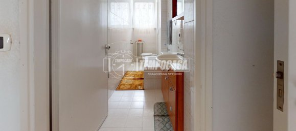2 chambres Appartement à Bari, Italy No. 156282 4