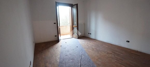 Дом с 7 комнатами в Формиджине, Италия № 24239 31