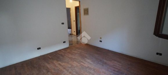 Дом с 7 комнатами в Формиджине, Италия № 24239 38