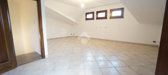 Дом с 7 комнатами в Формиджине, Италия № 24239 40