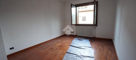 Дом с 7 комнатами в Формиджине, Италия № 24239 36