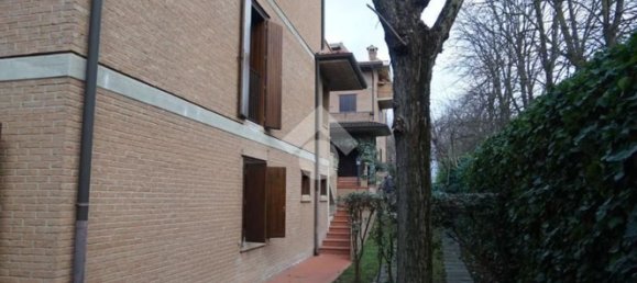 Дом с 7 комнатами в Формиджине, Италия № 24239 10