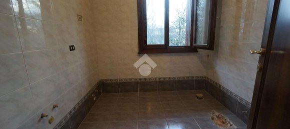 Дом с 7 комнатами в Формиджине, Италия № 24239 29