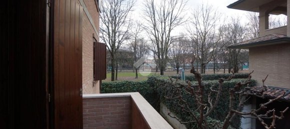 Дом с 7 комнатами в Формиджине, Италия № 24239 24