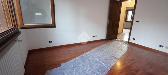 Дом с 7 комнатами в Формиджине, Италия № 24239 35