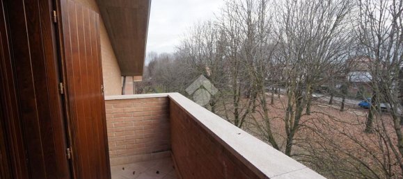 Дом с 7 комнатами в Формиджине, Италия № 24239 44