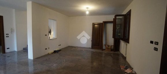 Дом с 7 комнатами в Формиджине, Италия № 24239 20