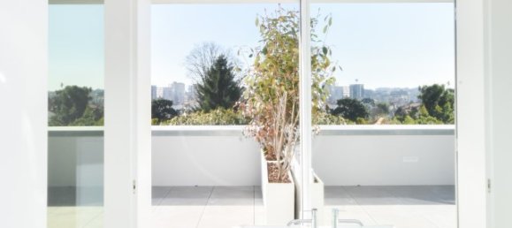 5 bedrooms House in Porto, Portugal No. 106920 19