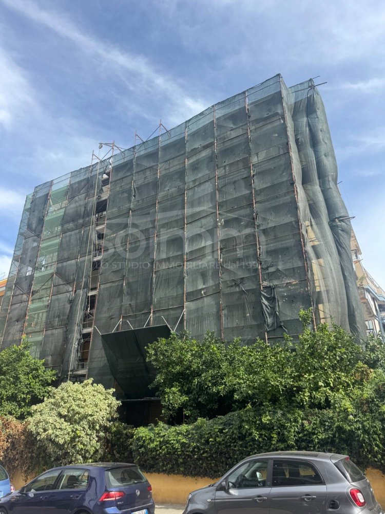 Apartamento T2 em Cagliari, Italy N.º 392246