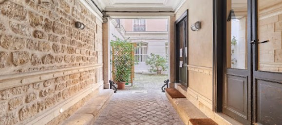 1 bedroom Apartment in Paris, France No. 136998 15