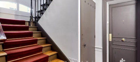 1 bedroom Apartment in Paris, France No. 136998 16