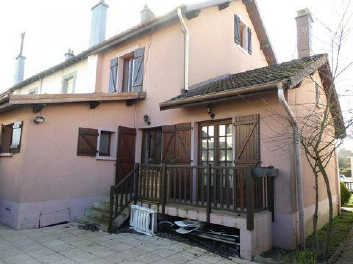 3 bedrooms House in Darnieulles, France No. 4228