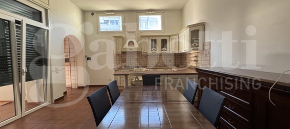 2 chambres Appartement à Lecce, Italy No. 289057 9