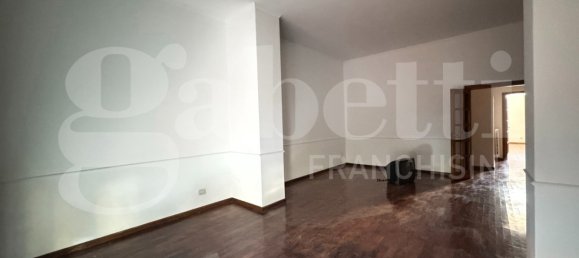2 chambres Appartement à Lecce, Italy No. 289057 4
