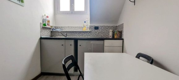 1 bedroom Apartment in Turin, Italy No. 337121 7