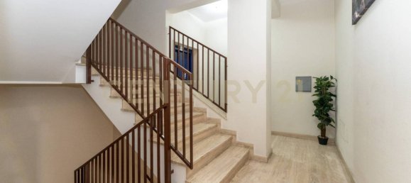 4 bedrooms Duplex in Catania, Italy No. 199374 10