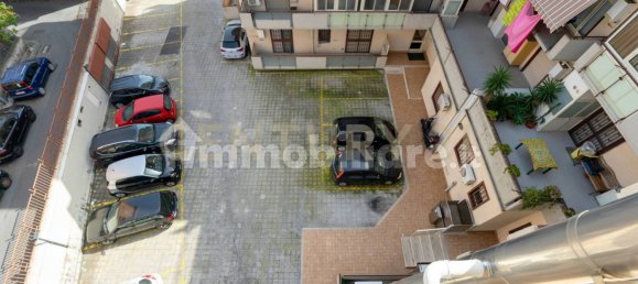 4 bedrooms Duplex in Catania, Italy No. 199374 8