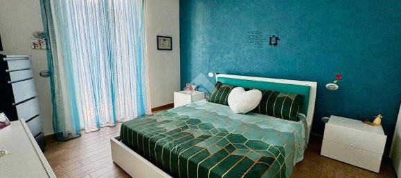 2 Schlafzimmer Wohnung in Calcinate, Italy, Nr. 367104 11