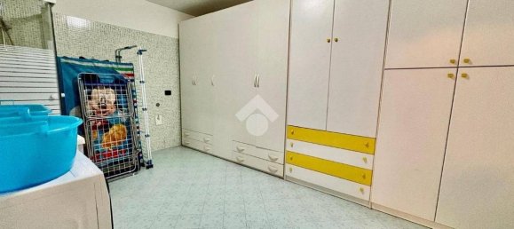 2 Schlafzimmer Wohnung in Calcinate, Italy, Nr. 367104 17