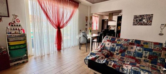 2 Schlafzimmer Wohnung in Calcinate, Italy, Nr. 367104 7