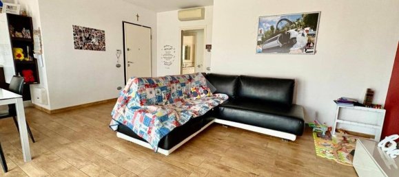 2 Schlafzimmer Wohnung in Calcinate, Italy, Nr. 367104 5