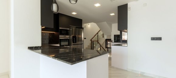 Vivenda em San Miguel de Salinas, Spain 210 m² N.º 368841 5