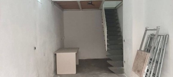 Imóvel comercial em Naples, Italy 40 m² N.º 79448 2