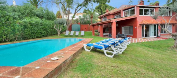 6 bedrooms Villa in Marbella, Spain No. 129939 2