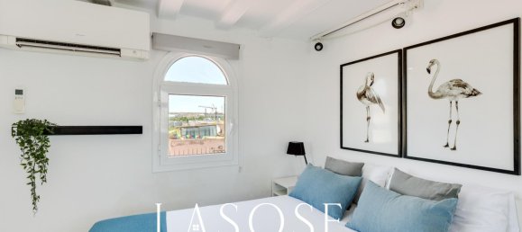 Ático de 1 dormitorio en Ciudad Vieja, Spain No. 169096 4