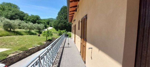 9 bedrooms House in Lisciano Niccone, Italy No. 313037 9