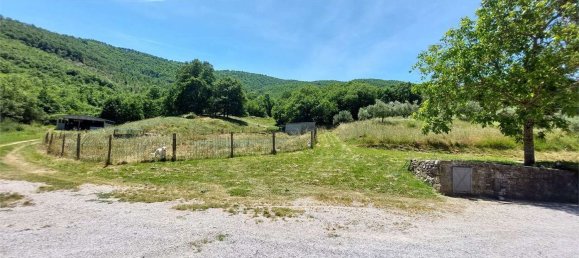 9 bedrooms House in Lisciano Niccone, Italy No. 313037 3