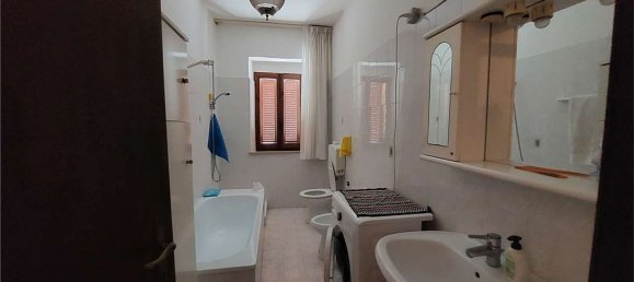 9 bedrooms House in Lisciano Niccone, Italy No. 313037 16