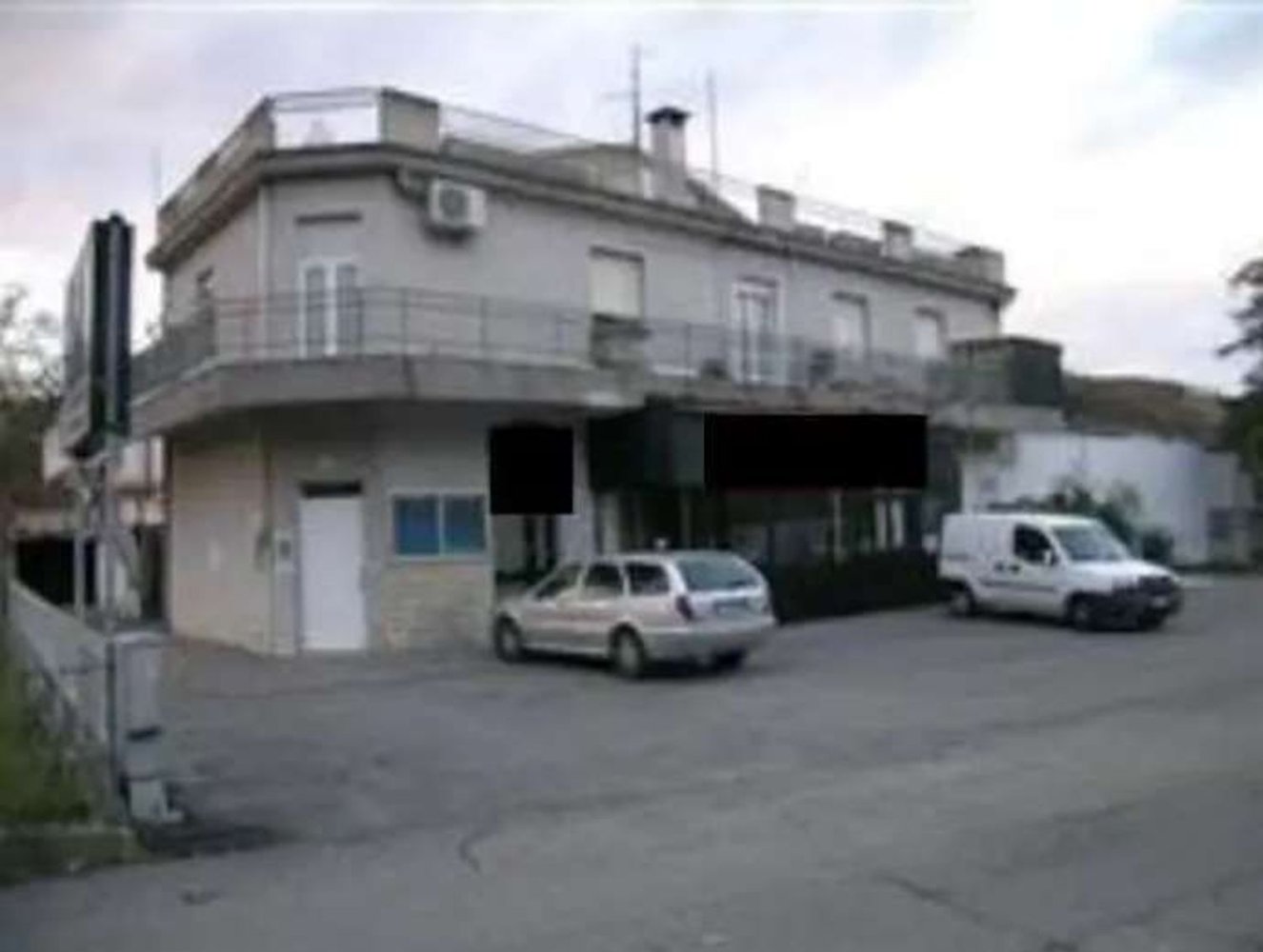 390m² Commercial property in Mercatino Conca, Italy No. 308106