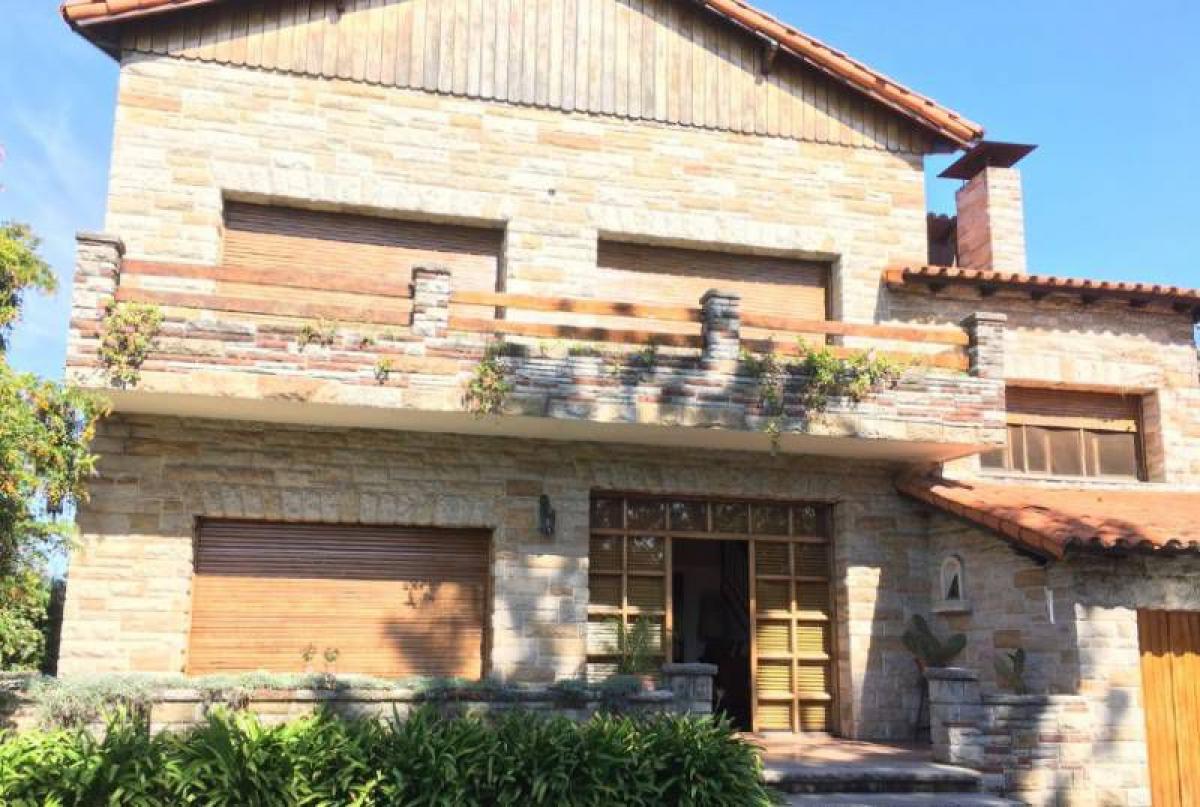 Casa T4 em Moron, Argentina N.º 62031