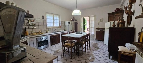4 rooms Villa in Sarzana, Italy No. 21709 14