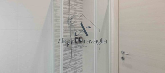 2 bedrooms Apartment in Varese, Italy No. 1646 26