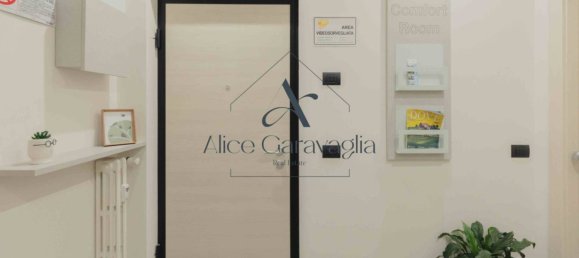 2 bedrooms Apartment in Varese, Italy No. 1646 6