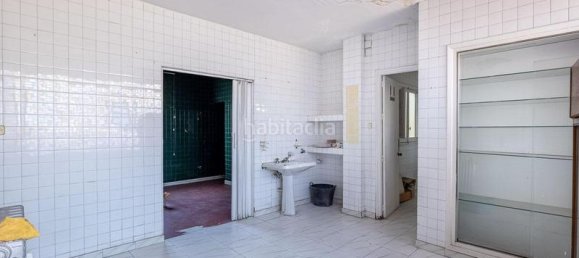 Apartamento de 6 dormitorios en Granada, Spain No. 71133 43