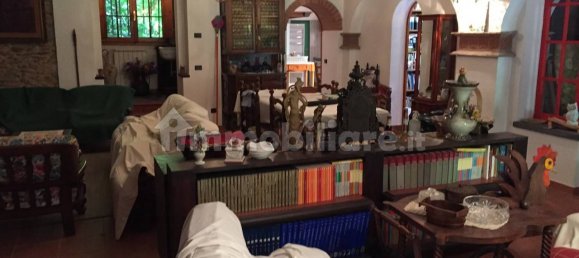 4 bedrooms Villa in Stazzema, Italy No. 85357 7