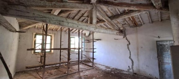 7 rooms House in Vaglia, Italy No. 66074 3