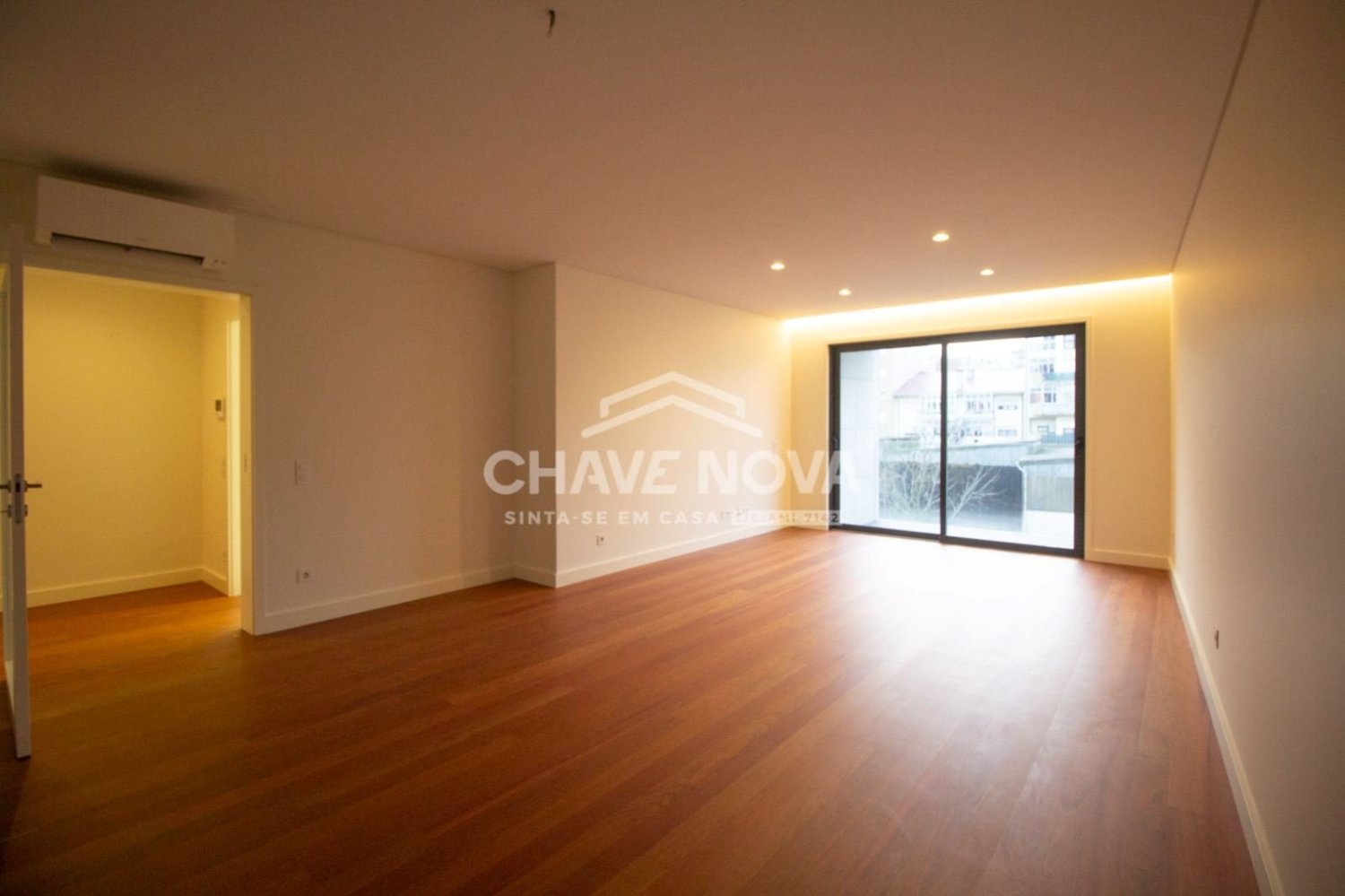 3 bedrooms Apartment in Matosinhos, Portugal No. 160400