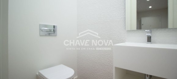 3 bedrooms Apartment in Matosinhos, Portugal No. 160400 8