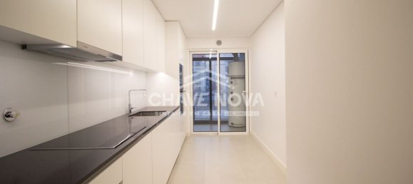 3 bedrooms Apartment in Matosinhos, Portugal No. 160400 7