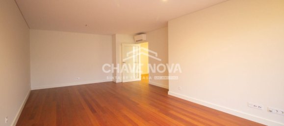 3 bedrooms Apartment in Matosinhos, Portugal No. 160400 10