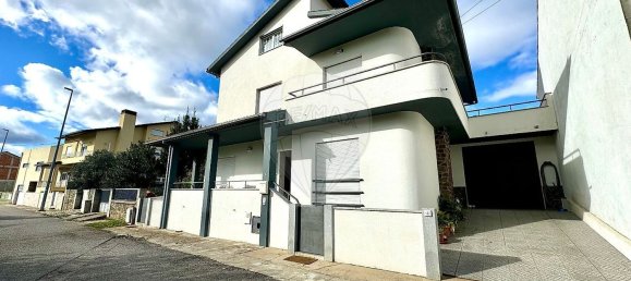 4 bedrooms House in Braganca, Portugal No. 177957 3