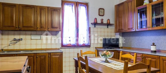 3 Schlafzimmer Wohnung in Abbadia San Salvatore, Italy, Nr. 116702 7