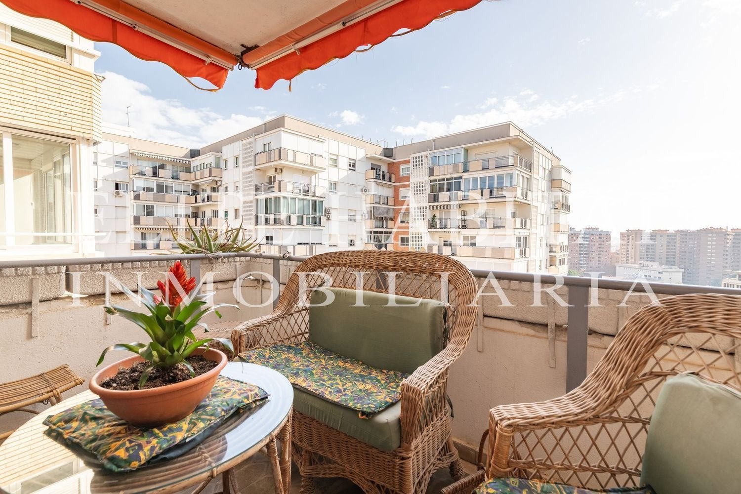 Квартира с 5 спальнями в Валенсия, Испания № 147142